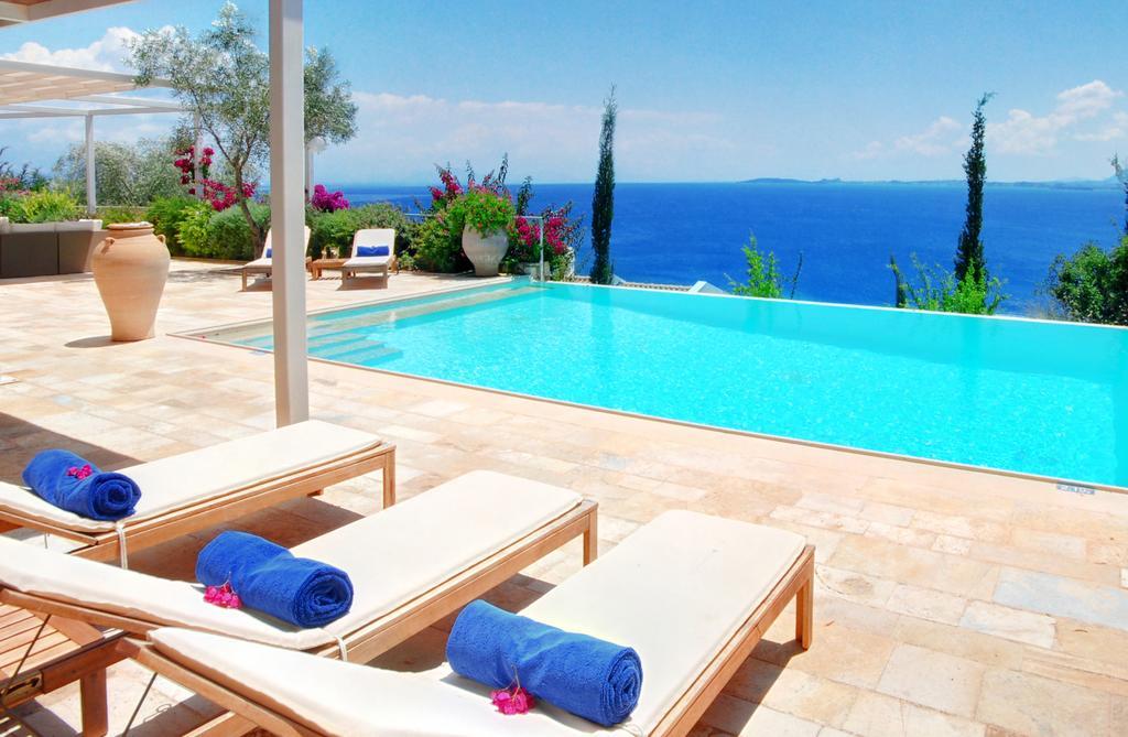Corfu Luxury Villas Barbati Exterior photo