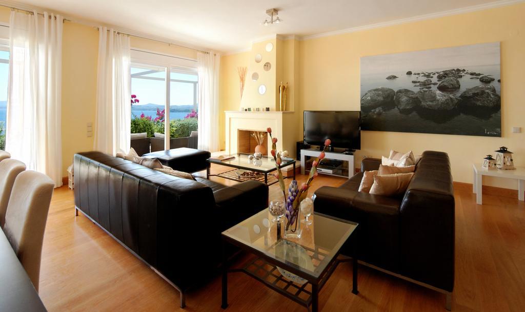 Corfu Luxury Villas Barbati Exterior photo