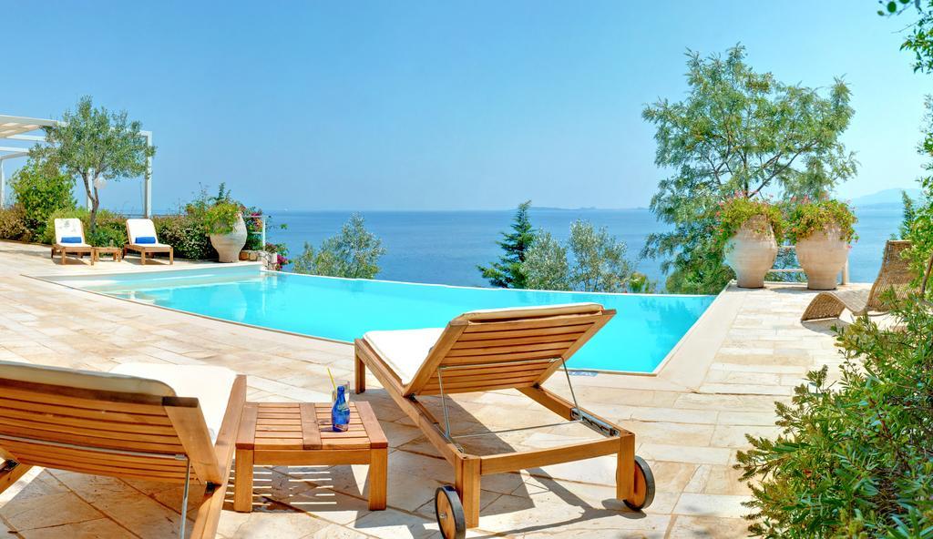 Corfu Luxury Villas Barbati Exterior photo